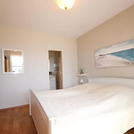 Apartment Deichkrone 16 Groemitz